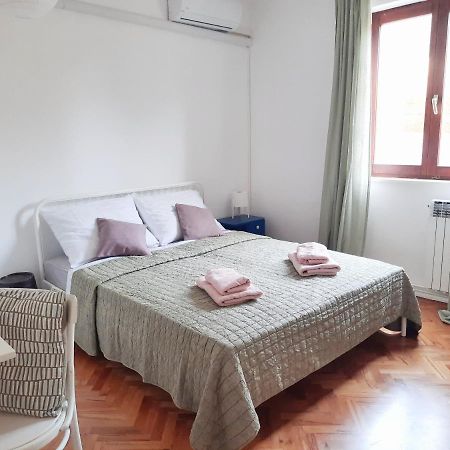 Apartment Nino In Пула Екстер'єр фото