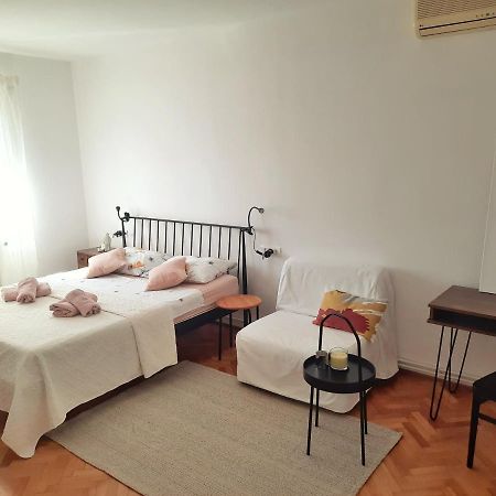 Apartment Nino In Пула Екстер'єр фото