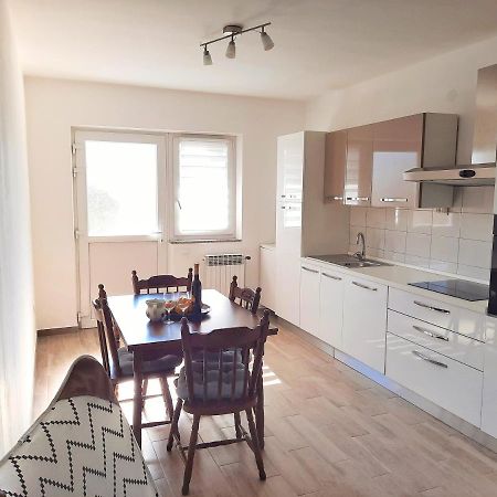 Apartment Nino In Пула Екстер'єр фото